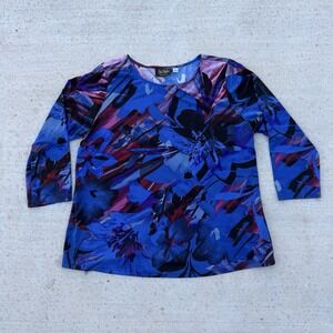 Bob Mackie XL Shirt Top Blue Floral Flower 3/4 Sleeve Stretch Woman Wearable Art